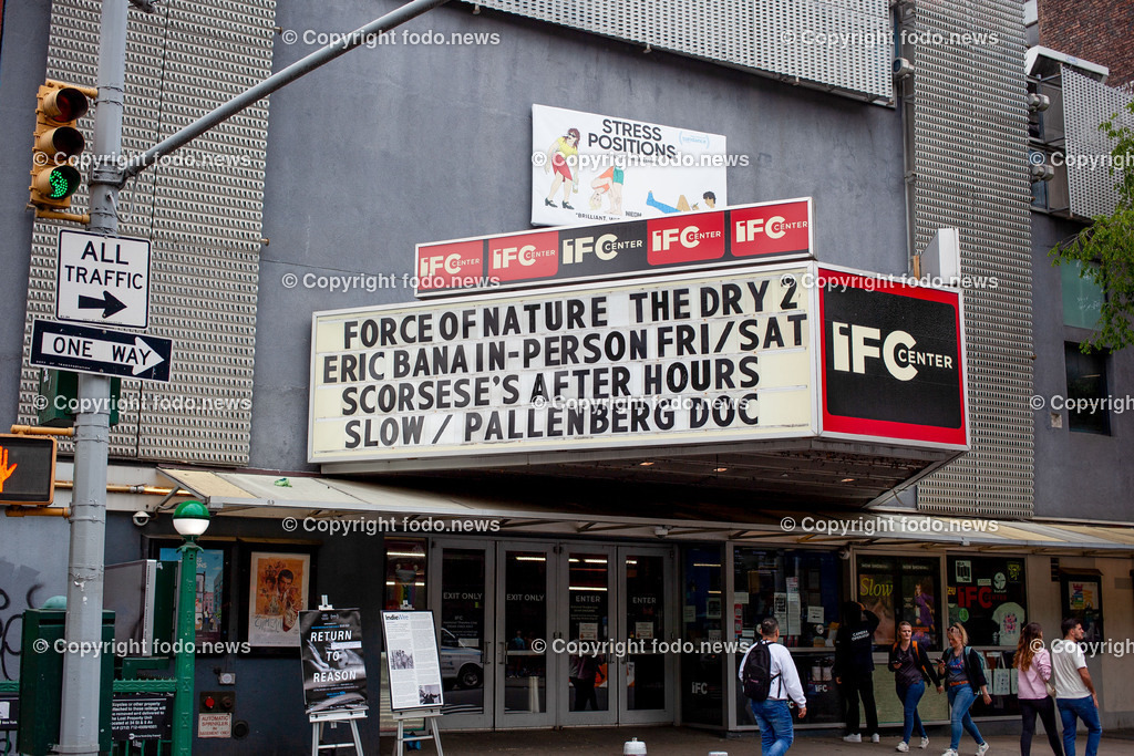 Vereinigte Staaten von Amerika_ USA_ New York City_ NYC_ 20.05.2024-88 | 20.05.2024, Vereinigte Staaten von Amerika, USA, New York City, NYC im Bild diverse Stadtansichten New York City, Wolkenkratzer, Essen, U-Bahn, Menschen, Stadion, Baseball, Yankees, Mets, Manhatten, East River, Trump, Macy, Verkehr, AutosNew York City ist eine Weltstadt an der Ostkueste der Vereinigten Staaten. Sie liegt im Bundesstaat New York und ist mit rund 8,8 Millionen Einwohnern die bevoelkerungsreichste Stadt des Landes.Quelle: Wikipedia