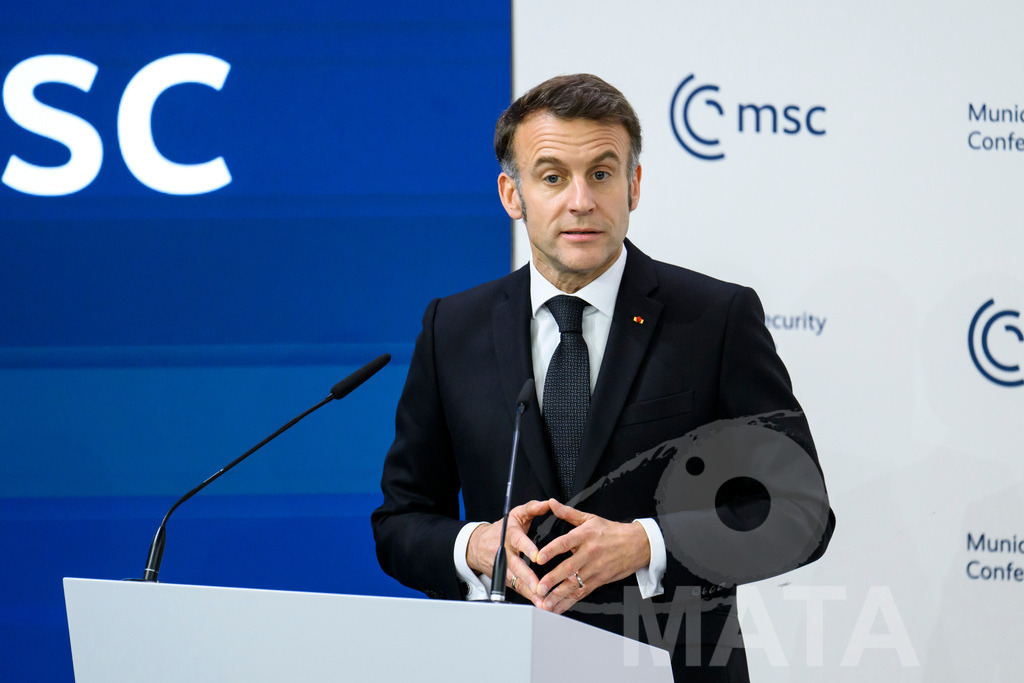 _DWA6761 | MATA IndoCon - Realisiert mit Pictrs.com