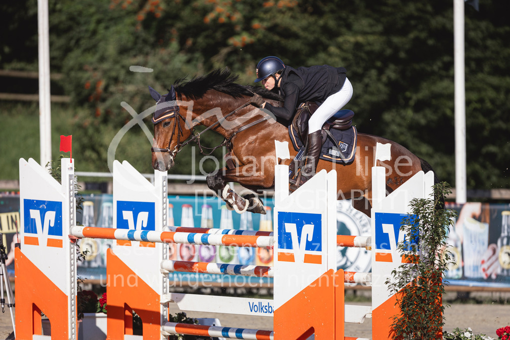 240714_BHO_M1-Spr-125 | Deine schönsten Turniermomente als professionelle Fotos! Entdecke hochwertige Pferdesport-Fotografie im Online-Shop. Jetzt Fotos finden & bestellen!