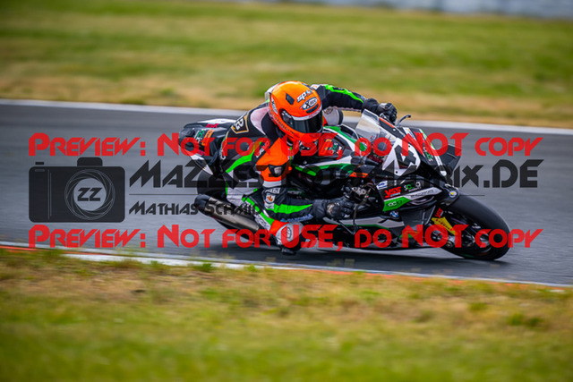 MaZZes_FotoMatrix_220520_6081 | Fotograf Mathias Schmid
Sportfotograf,
Eventfotograf,
Hochzeitsfotograf,
Portraitfotograf