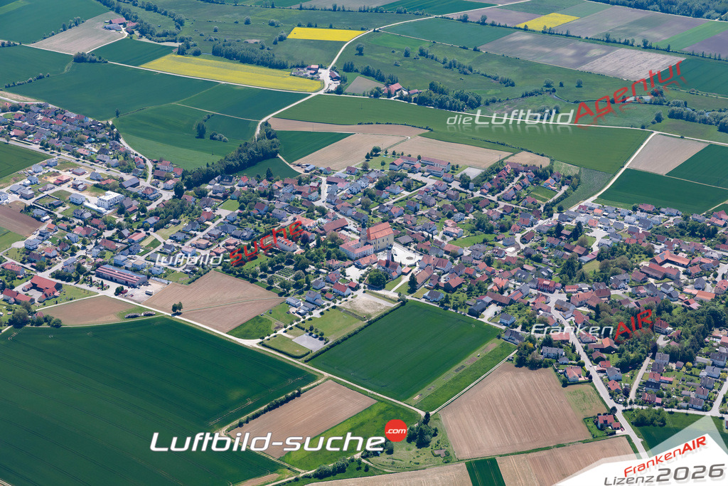 Das Luftbild der Stadt Aufhausen wurde 2021 vom Flugzeug heraus erstellt (keine Drohne) Aufnahmehöhe ca.450 Meter- hohe Bildauflösung und Druck-Qualität garantiert!