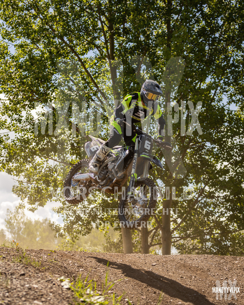 866A1108 | mxndyyvipix