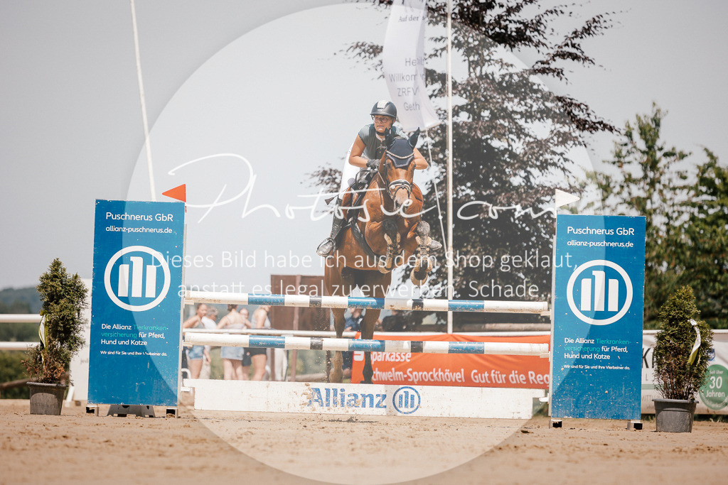 3I6A8012 | Stimmungsvolle Portraits und Reitsportfotografie im Ruhrgebiet und im Münsterland.

Pferdefotografie, Hundefotografie, Tierfotografie, Reportagen, Portraits von Tier und Mensch, Turnierfotografie in Bochum, Recklinghausen, Marl, Haltern am See, Dülmen.. - Realisiert mit Pictrs.com