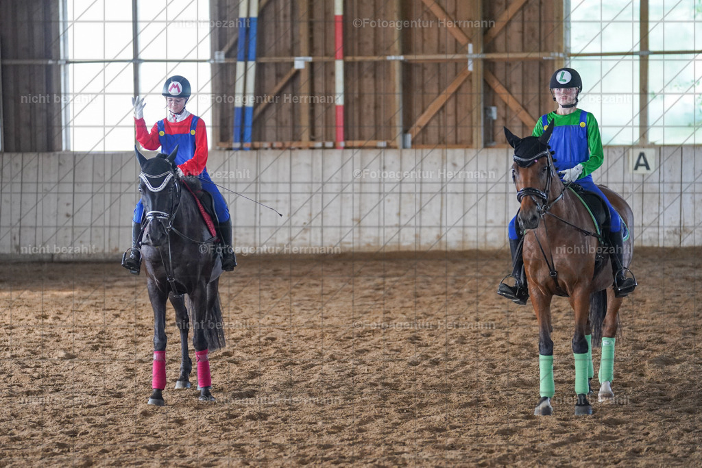 20230917-FAH09726 | Landsberg am Lech, 2023, Kaufbeuren, Kempten, Allgäu, Turnierfotografen Bayern, Fotoagentur Herrmann, Turnierbilder, Reitsport Fotos, Pferdefotograf, Augsburg, Bad Tölz, Dachau, Karlsfeld, Memmingen, Buchloe, Schwabmünchen