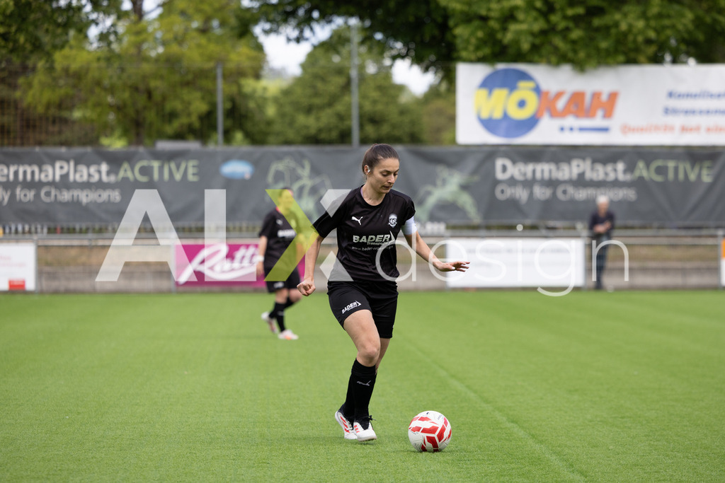 Fußball I Frauen I Saison 2025-2026 I Frauen 3. Liga | FVRZ Gruppe 2 | 18. Spieltag I Spielvereinigung Schaffhausen Damen 1 - Team Furttal Zürich I 17.05.2026 | Hochwertige Sportfotos kaufen & lizenzieren für Medien, Vereine, Agenturen & Sportler:innen. Entdecke professionelle Sportfotografie im Bildshop von Alexander Franzen. - Realisiert mit Pictrs.com