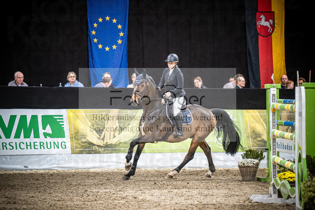 DOS_3419 | Entdecke hochwertige Reitturnierfotos von Foto Oger. Professionell, emotional und authentisch – jetzt Lieblingsmomente im Shop bestellen.Deutschlandweite Turnierfotografie. - Realisiert mit Pictrs.com