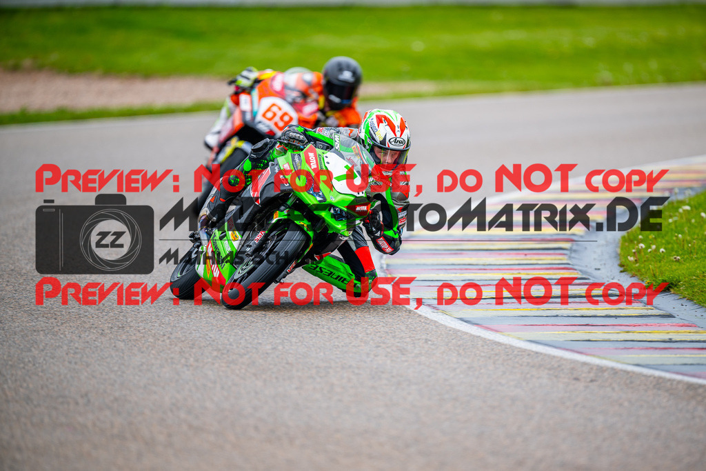 MaZZes_FotoMatrix_240505_6007705_9471 | SSP300