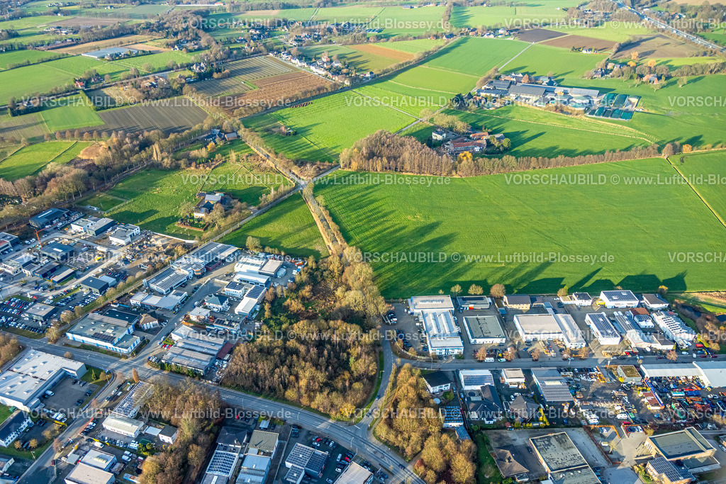 Bottrop251204112Kirchhellen | Luftbild, Gewerbegebiet Pelsstraße und Im Pinntal, Heinrich-Hertz-Straße, grüne Wiesenflächen, Kirchhellen, Bottrop, Ruhrgebiet, Nordrhein-Westfalen, Deutschland