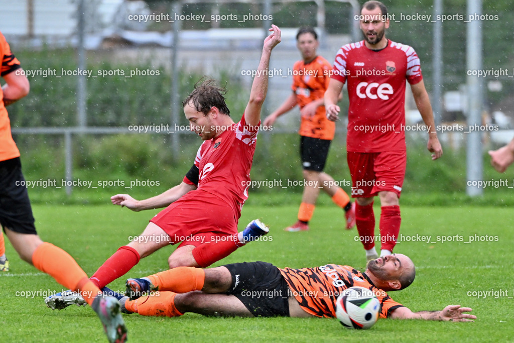 SV Viktoria Viktring vs. FC Mondi Frantschach | #17 Martin Ladinser SV Viktoria Viktring, #11 Markus Schmerlaib FC Frantschach, #7 Yevhen Sutkovyi SV Viktoria Viktring, SV Viktoria Viktring vs. FC Mondi Frantschach, SV Viktoria Viktring vs. FC Mondi Frantschach am 02.08.2025 in Klagenfurt (Sportplatz Viktrink), Austria, (Photo by Bernd Stefan)