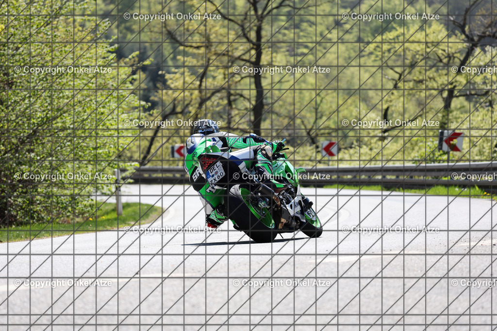 IMG_7012 | Fotograf am Kyffhäuser. Onkel Atze. Kyffhäuser Rennstrecke. Café36. Motorsportfotografie. - Realisiert mit Pictrs.com