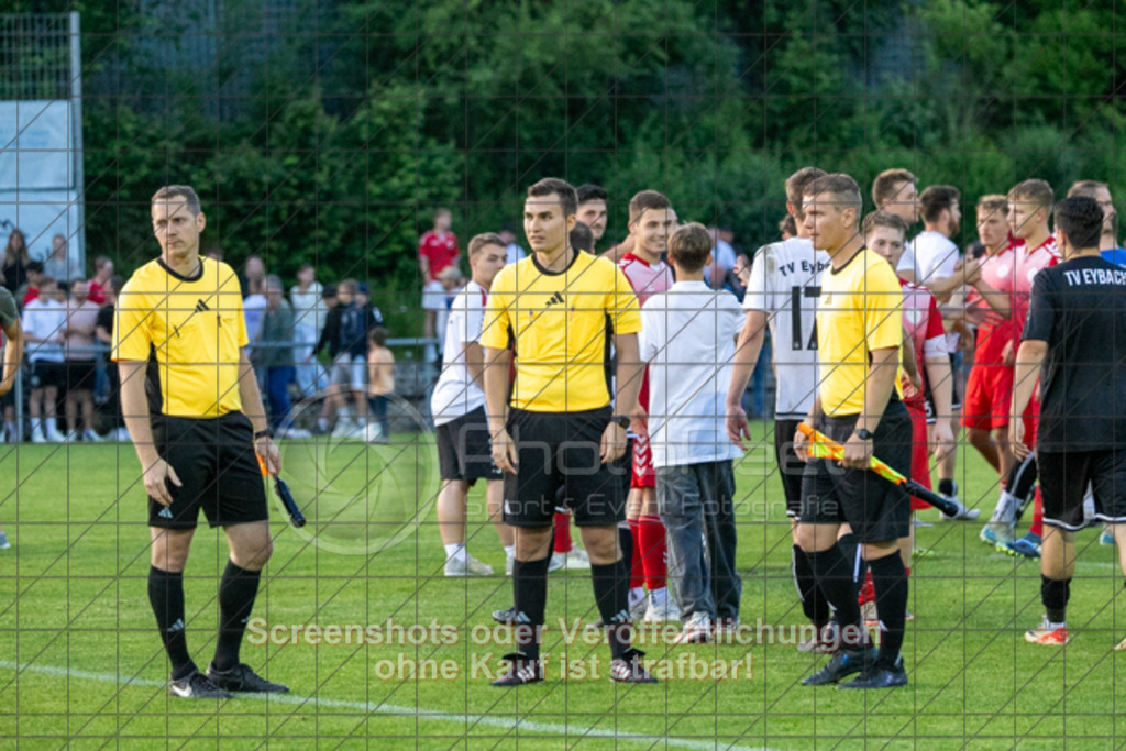 20250616_211715_1219 | #,  TV Eybach (weiß) vs. 1.FC Donzdorf II (rot), Fussball, Entscheidungsspiel 3 in Kreisliga A3 - Bezirk Neckar/Fils, Saison 2024/2025, Rasensportplatz, Staufenecker Str. 41, 73084 Salach, 16.06.2025 - 18:30 Uhr,Foto: PhotoPeet-Sportfotografie/Peter Harich