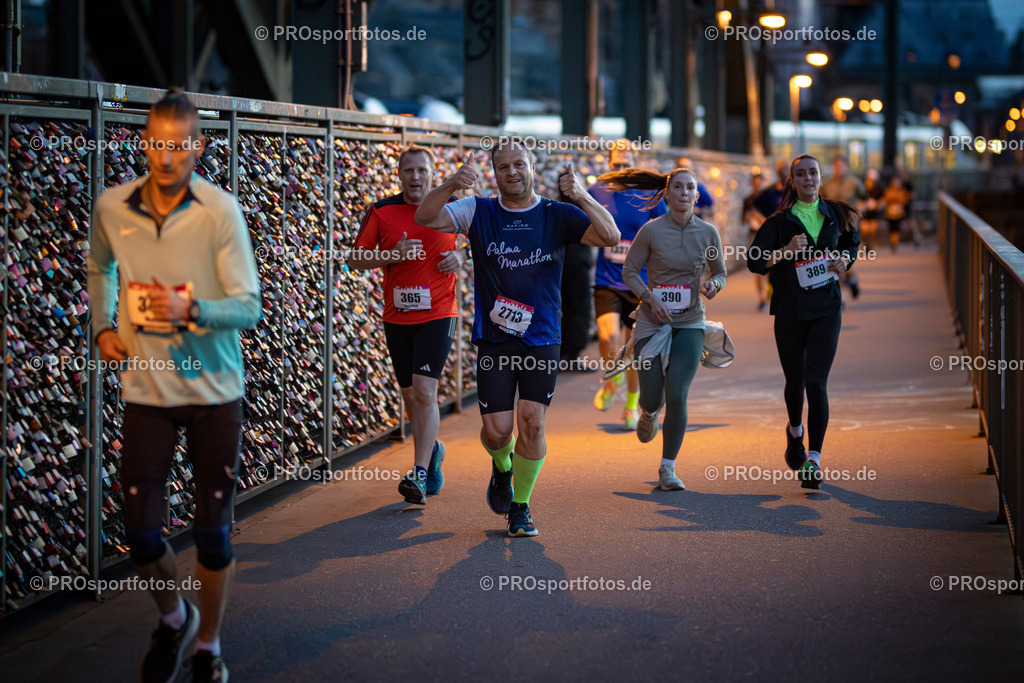 22. Nachtlauf des ASV Koeln; Koeln, 28.05.25 | Impressionen vom 22. Nachtlauf des ASV Koeln am 28.05.25 in der Altstadt von Koeln (Deutschland). Foto: BEAUTIFUL SPORTS/Bernd Hoffmann