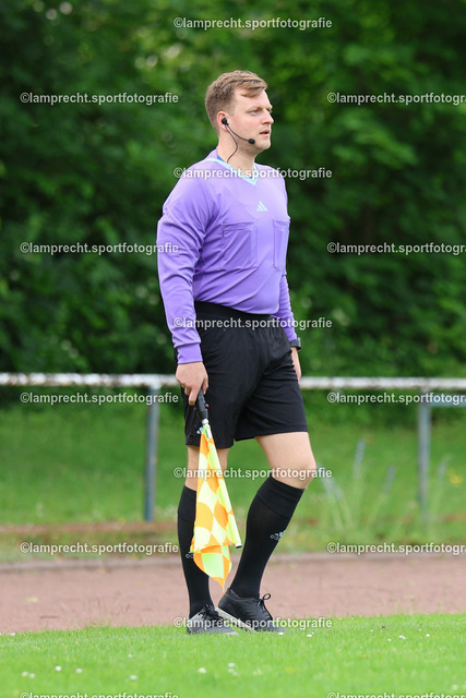 Fußball I Junioren I Kreispokal Lübeck I Finale I JSG Concordia Lübeck - TSV Siems I 09.06.2025.039 | Patrick Möller (1. Assistent) - Realisiert mit Pictrs.com