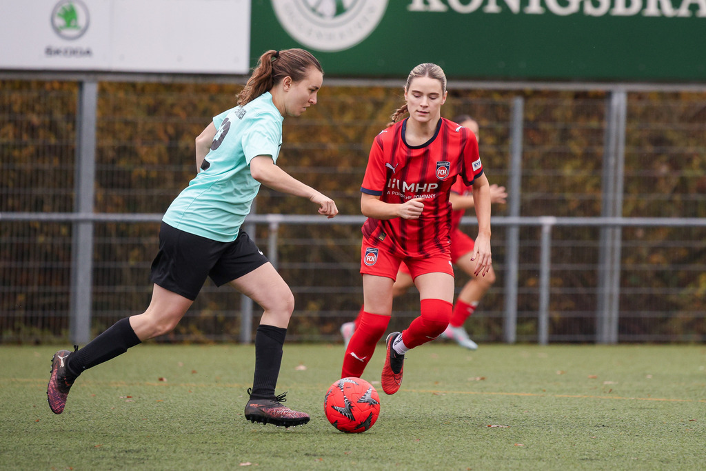 FCHWAS_251102_2455 | 1.FC Heidenheim 1846 II vs. SGM DJK-SV Wasseralfingen/Neuler, Fußball, Frauen, Bezirksliga, 2025/2026, 8. Spieltag, 02.11.2025 in Mergelstetten (Foto: Michael Bulling) - Realisiert mit Pictrs.com