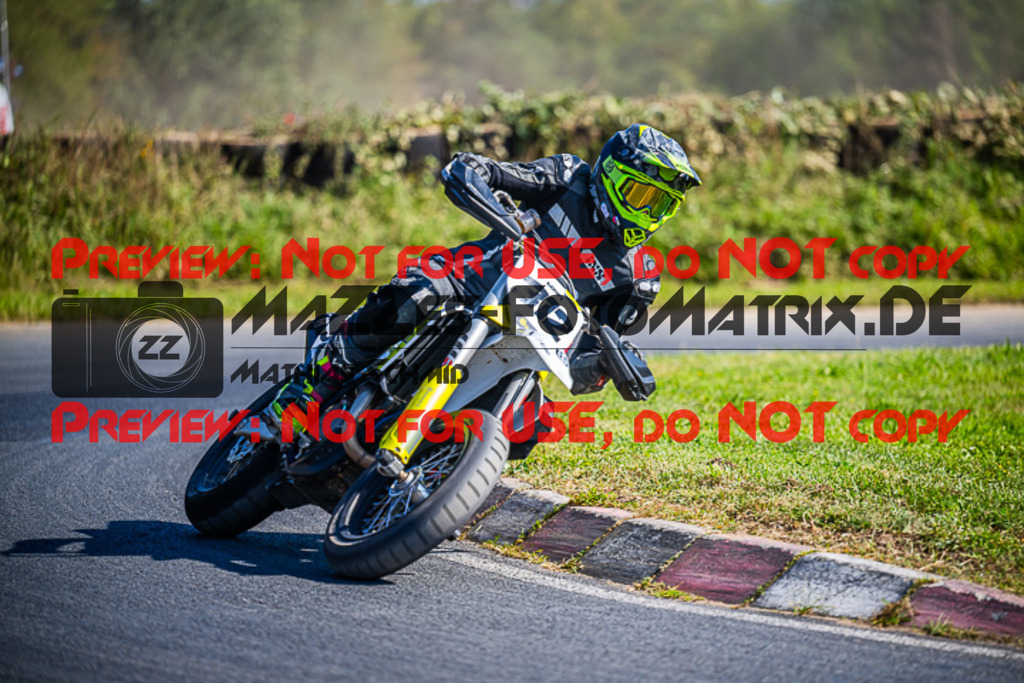 MaZZes_FotoMatrix_230916_5884 | S4