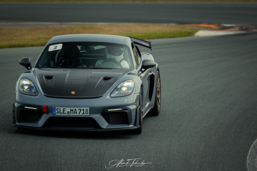 R6AT1622 _Alexander Tschuncky | Entdecken Sie die faszinierende Welt von Alexander Tschuncky Arts: Kreative Fotografie, atemberaubende Automobilkunst und hochwertiger Bilderdruck. Lassen Sie sich inspirieren! - Realisiert mit Pictrs.com