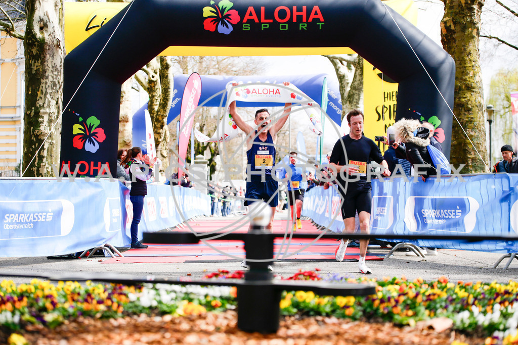 ..... | AUSTRIA, WELS, 30.03.25, ALOHA Wels Halbmarathon, Staatsmeisterschaft, Image Shows: MESSNER Thomas (KLC), Foto: Wapics/Willdoner A.MATZ Larissa (ULC Mödling)