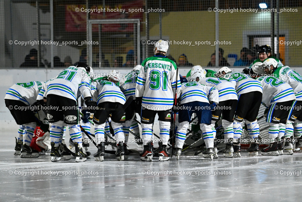 EC Tigers Paternion vs. EC Feld am See Ledenitzen | EC Feld am See Ledenitzen Mannschaft, EC Tigers Paternion vs. EC Feld am See Ledenitzen, EC Tigers Paternion vs. EC Feld am See Ledenitzen am 19.01.2025 in Villach (Eisplatz Paternion), Austria, (Photo by Bernd Stefan)