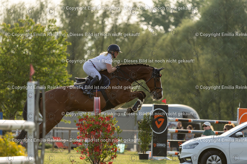 CL5A1327 | Emilia Reinking Fotografie - Realisiert mit Pictrs.com