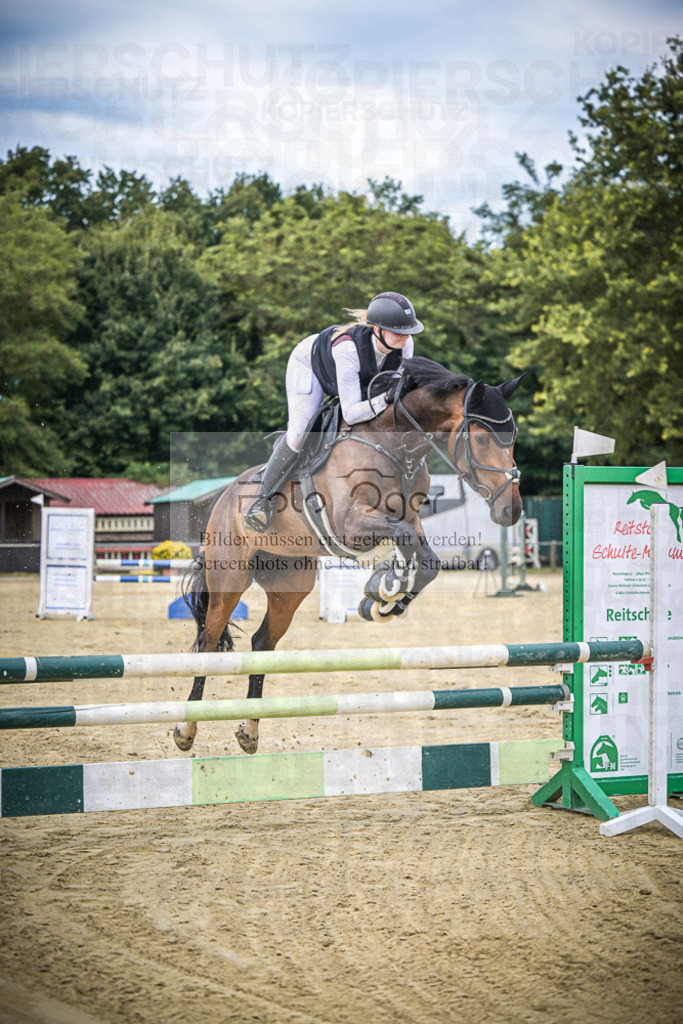 DOS_0941 | Entdecke hochwertige Reitturnierfotos von Foto Oger. Professionell, emotional und authentisch – jetzt Lieblingsmomente im Shop bestellen.Deutschlandweite Turnierfotografie. - Realisiert mit Pictrs.com