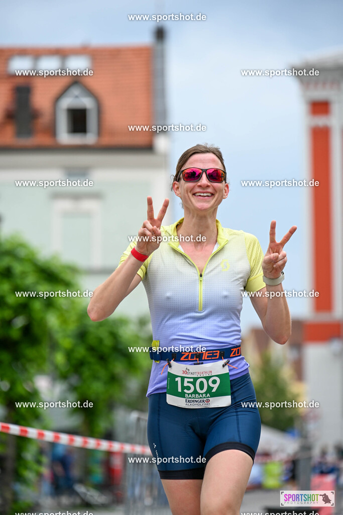 SZI_5357 | Stadttriathlon Erding 2025. #yourpictrs #sportshot_your_pictrs @Sportshotphotography #stadttriathlonerding Copyright: www.sportshot.de