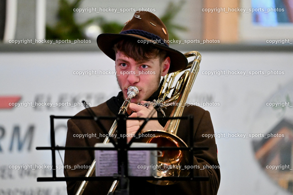 Eishallen Eröffnung Eberstein | Eishallen Eröffnung Eberstein, Eishallen Eröffnung Eberstein am 07.12.2024 in Eberstein (Halle Eberstein), Austria, (Photo by Bernd Stefan)