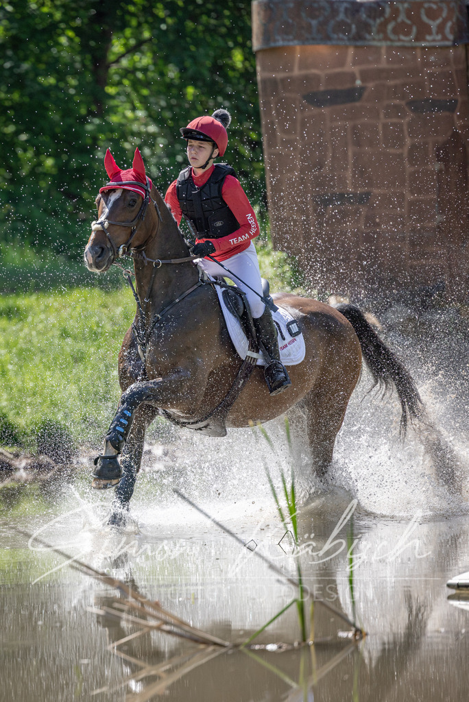 20260523-_3LI7588 | Tierfotografie Pferde, Hunde, Katzen, Haustiere.
Turnierfotografie Reitturniere, Reiten, Springreiten, Dressur in Hanau, dem Main-Kinzig-Kreis und dem Rhein-Main- Gebiet um Frankfurt