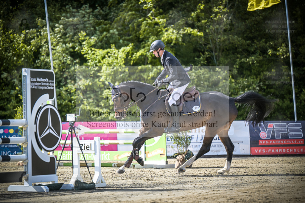 DOS_9499 | Entdecke hochwertige Reitturnierfotos von Foto Oger. Professionell, emotional und authentisch – jetzt Lieblingsmomente im Shop bestellen. - Realisiert mit Pictrs.com