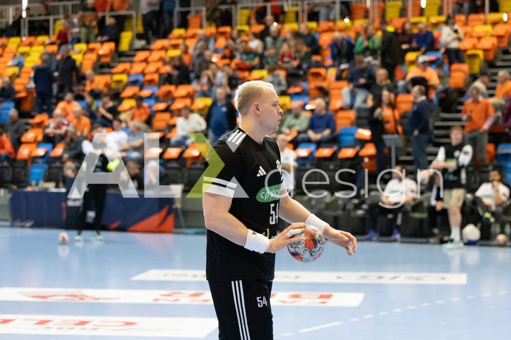 Handball I Herren I Saison 2025-2026 I EHF EUROPEAN LEAGUE 2025/26 | Men I Main Round I 2. Spieltag I Kadetten Schaffhausen - TSV Hannover-Burgdorf I 24.02.2026 | 54 Justus Fischer (DE) (TSV Hannover-Burgdorf) – Kreisläufer - Warmup - Realisiert mit Pictrs.com