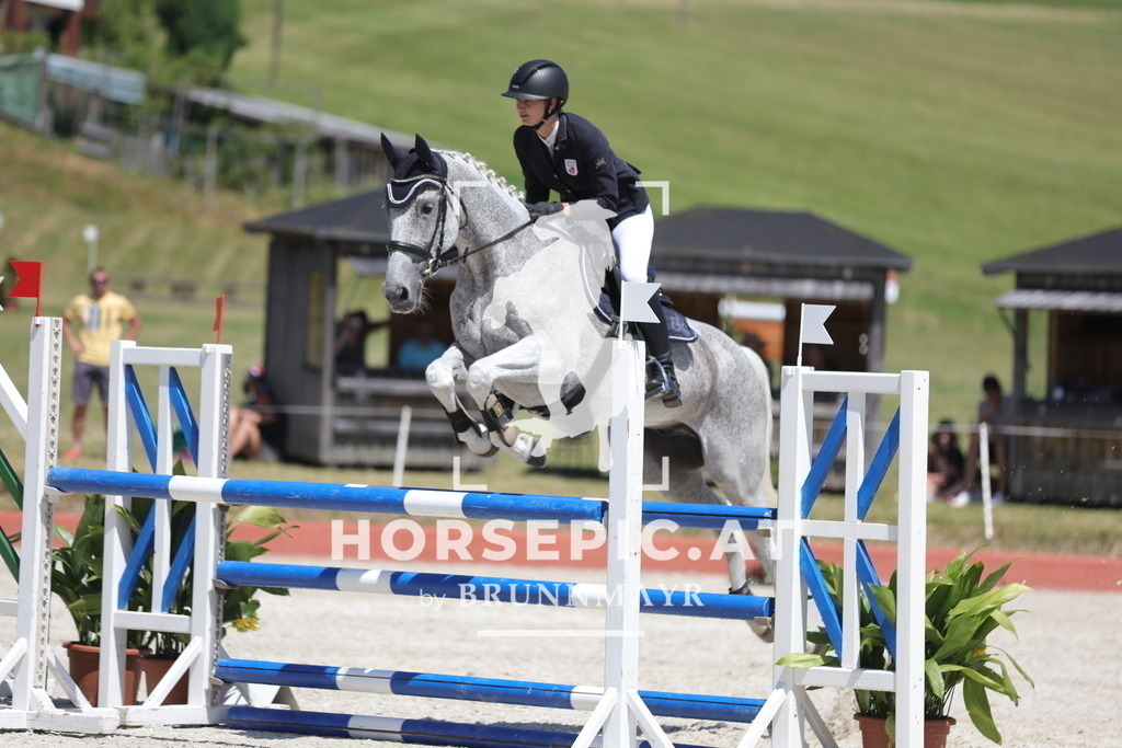 0P6A9663 | Willkommen bei Brunnmayr - Design & Fotografie – Ihrem Spezialisten für Reitturniere und Pferdeveranstaltungen in Oberösterreich, Salzburg und Bayern! Seit über 17 Jahren sind wir leidenschaftlich dabei.