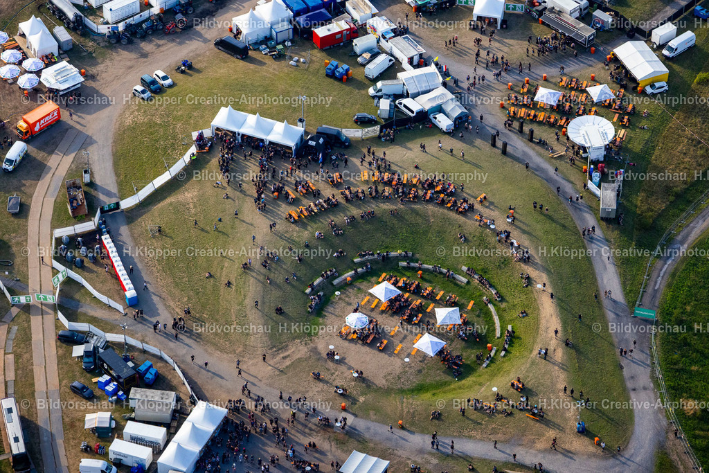 Luftbild Neukirchen-Vluyn-5491 | Musik- Konzert " Dong Open Air " auf der Freilichtbühne in Neukirchen-Vluyn im Bundesland Nordrhein-Westfalen, Deutschland - Realisiert mit Pictrs.com