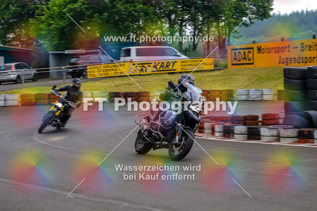 OBK-5282 | Hier findet Ihr Bilder von Touristenfahrten auf der Nürburgring Nordschleife oder von anderen Veranstaltungen die ich besucht habe. Viel Spass beim Durch Schauen 