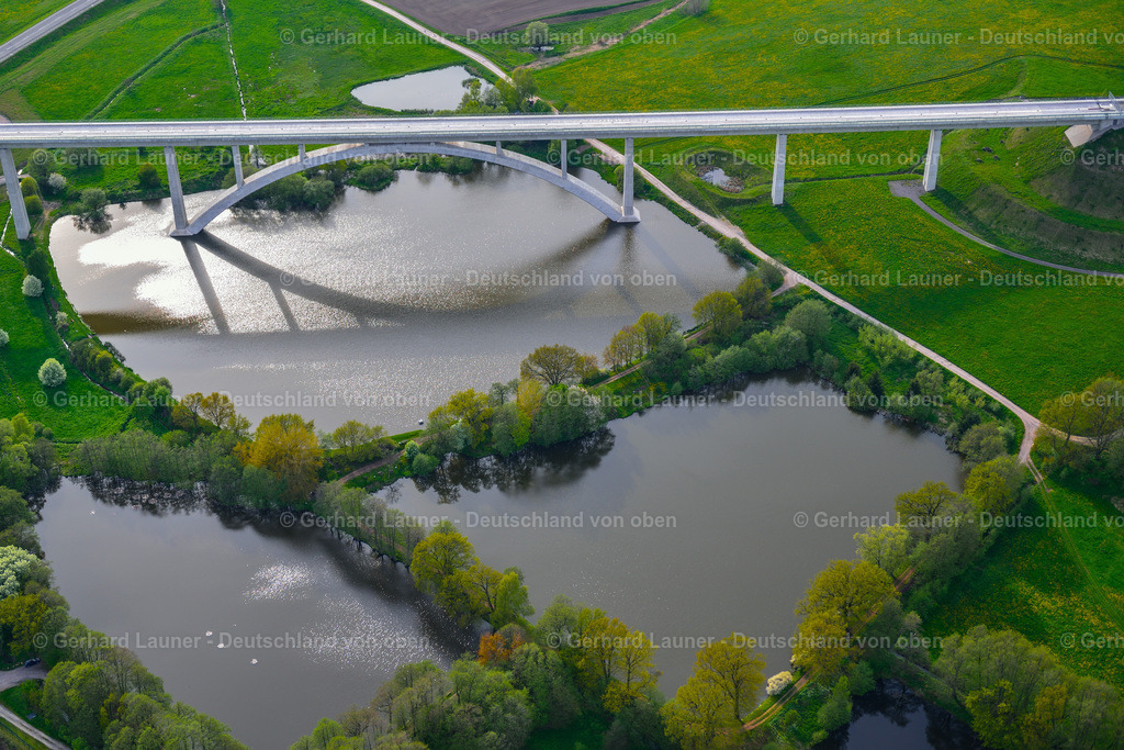 3301297 | Brücke der ICE Strecke bei Langewiesen