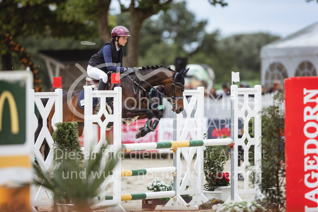 240713_BHO_PonyTrophy-388 | Deine schönsten Turniermomente als professionelle Fotos! Entdecke hochwertige Pferdesport-Fotografie im Online-Shop. Jetzt Fotos finden & bestellen!