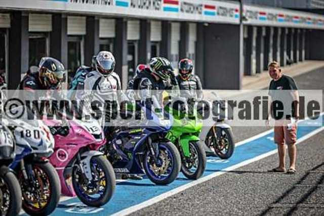 pube1681 | Professionelle Fotos von Sportveranstaltungen, aber auch Hochzeiten und anderen Events. - Realisiert mit Pictrs.com