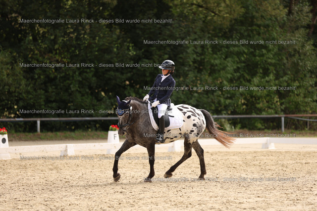 HG9A1120 | laurarinckfotografie - Realisiert mit Pictrs.com