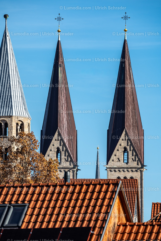 10049-13828 - Kirchtürme von halberstadt | Stockfoto und Bilderpool mit Bildmaterial aus Deutschland, dem Harz, Halberstadt, Quedlinburg, Wernigerode und weltweit. Qualitativ hochwertige und professionelle Fotos anschauen und kaufen. - Realisiert mit Pictrs.com