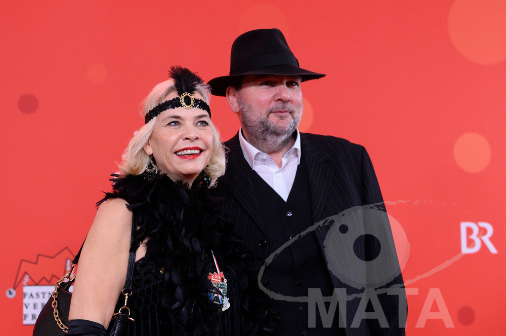 _DWI9655 | MATA IndoCon - Realisiert mit Pictrs.com