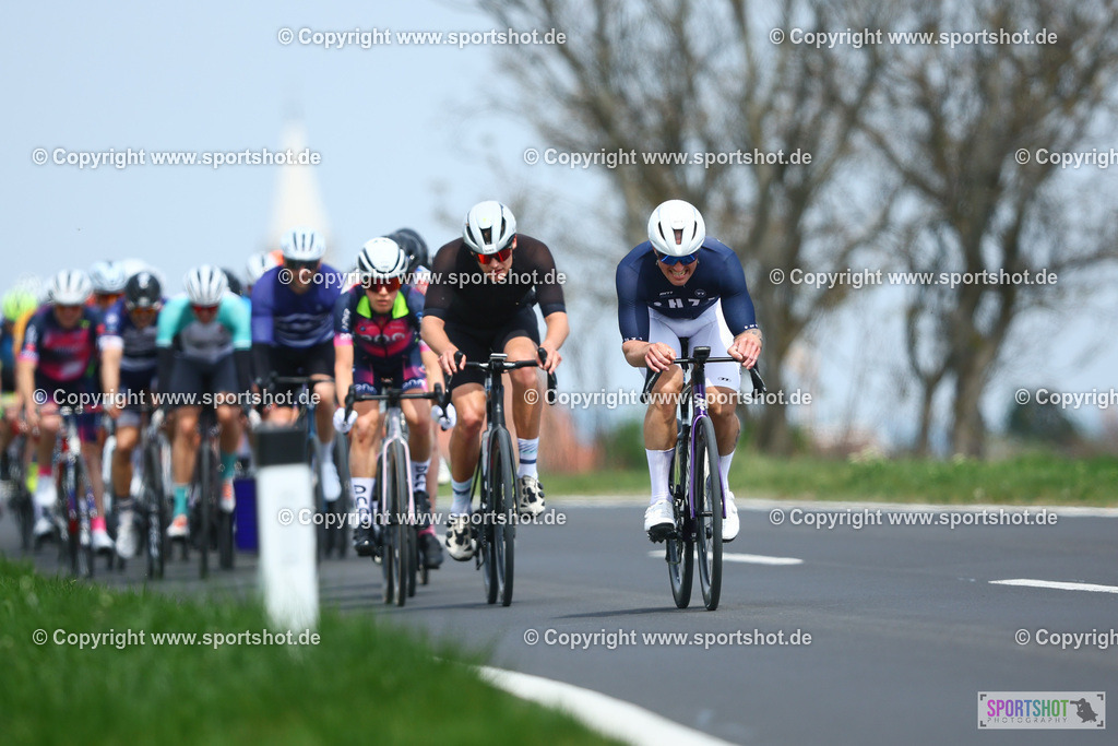 672_TRA55908 | Neusiedlersee Radmarathon 2026@sportshot_your_pictrs #yourpictures#roadtowm2029 #nrm #neusiedlerseeradmarathon #neusiedlersee #neusiedlerseetourismus #burgenland #mörbisch #nrm26 #burgenlandtourismus #voglundco #poweredbyburgenlandtourismus #radsport #rad #marathon #ucigranfondo #visitburgenland #ucigranfondoworldseries