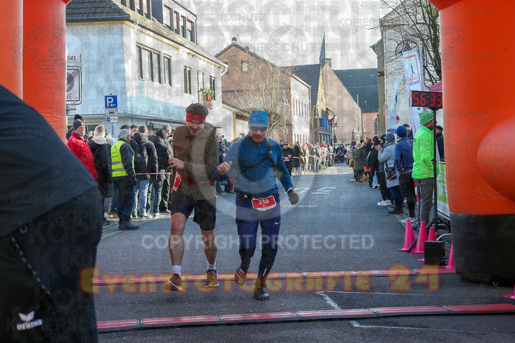 241201_1232_EX1_2612 | Sportfotografie im Rhein-Sieg Kreis, Köln, Bonn, NRW, Rheinland Pfalz, Hessen, etc. Unser Tätigkeitsfeld umfasst den Laufsport vom Volkslauf über den Marathon, Duathlon, Triathon bis zum Ultralauf wie Kölnpfad Ultra oder Schindertrail.