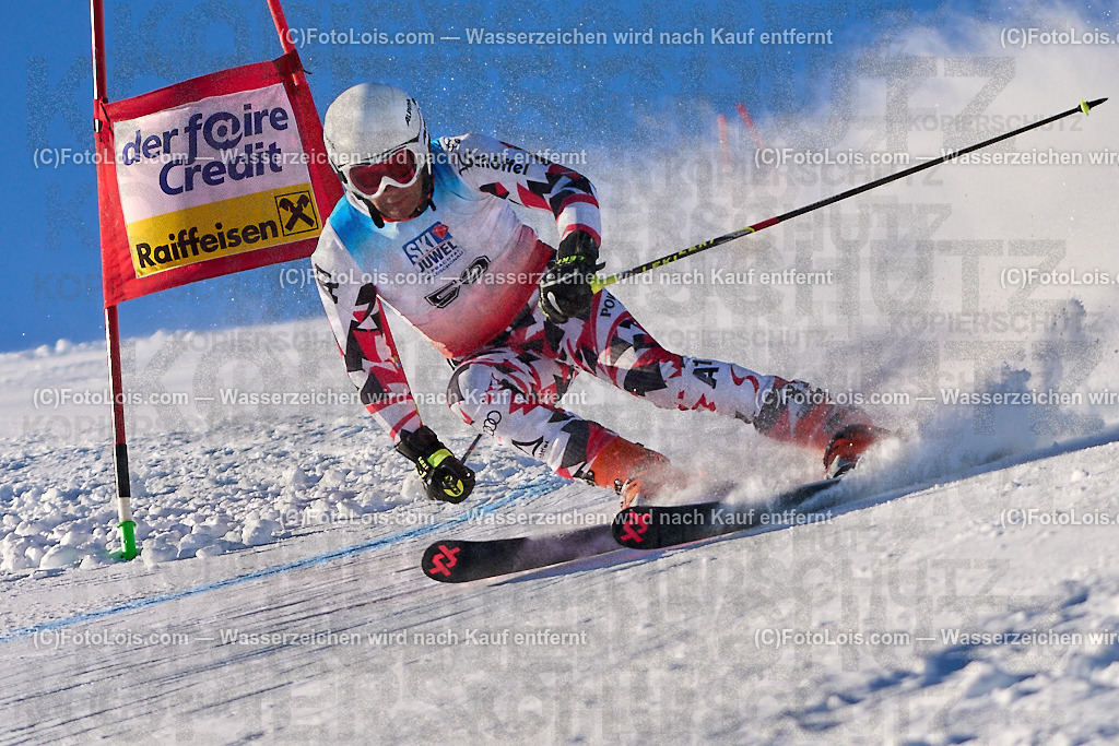 ALP4030_MASTERS-Cup_GS-A Herrn_Wilhelm Thomas | (C)FotoLois.com, Alois Spandl. FIS Masters-Cup Wildschönau, Giant Slalom auf der Piste Schatzberg GS, Siegerehrung auf dem Dorfplatz Niederau, Sa 13. Januar 2024.
