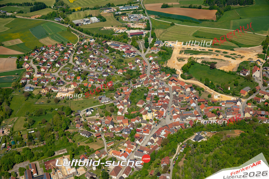 Luftaufnahme von  Königstein - Die Luftaufnahme wurde 2025 vom UL-Flugzeug heraus erstellt ( keine Drohne ) - Hochauflösende Luftaufnahme - für professionelle Ausdrucke geeignet. Die Geschenkidee !Mit Lizenz und Bildrechte bestellbar