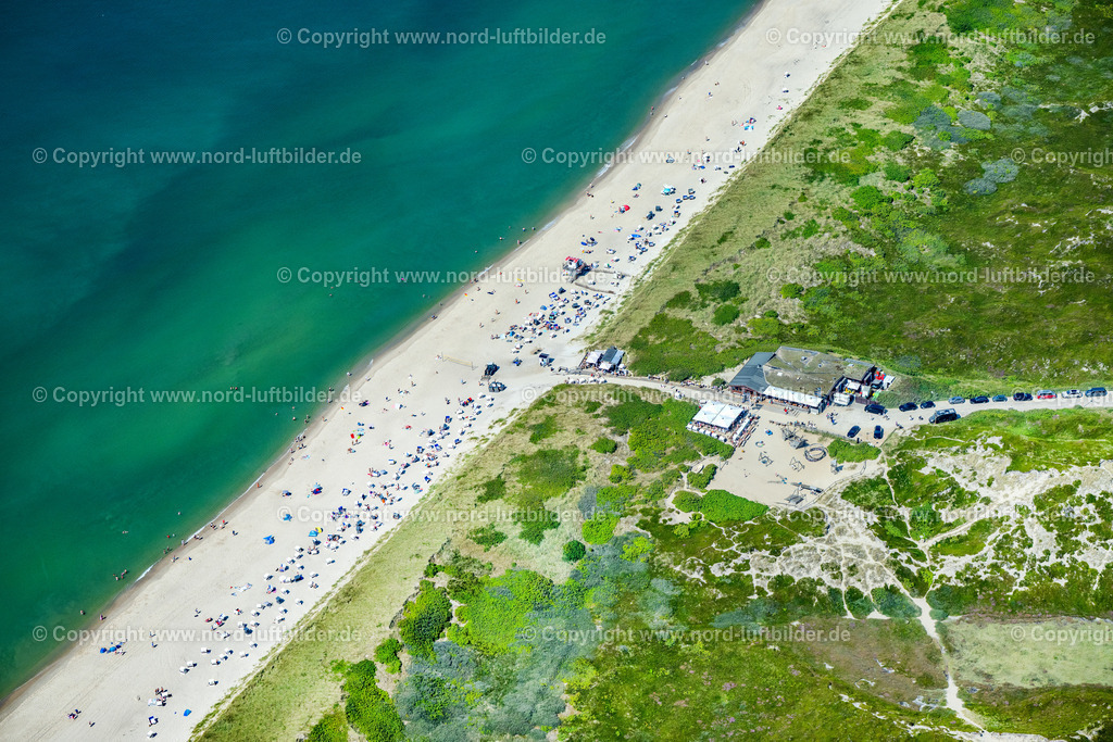 Sylt_Rantum_Gaststätte_Sansibar_ELS_5364130825 | SYLT 13.08.2025 Gebäude des Restaurant " Sansibar " im Ortsteil Rantum (Sylt) in Sylt auf der Insel Sylt im Bundesland Schleswig-Holstein, Deutschland. // Building of the restaurant " Sansibar " in the district Rantum (Sylt) in Sylt on Island Sylt in the state Schleswig-Holstein, Germany. Foto: Martin Elsen