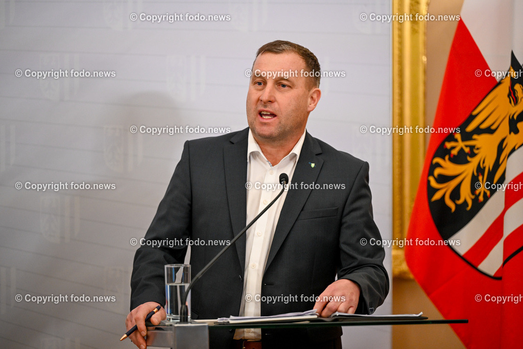 Pressekonfernz Land Ooe_ Einigung zur Westspange Steyr_ 26.01.2024-38 | 26.01.2024, Linz, AUT, Pressekonferenz Land Ooe, Einigung zur Westspange Steyr - Praesentation der verkehrlichen Wirkungsanalyse im Bild Helmut Zoettl (FP, VizeBgm. der Stadt Steyr)