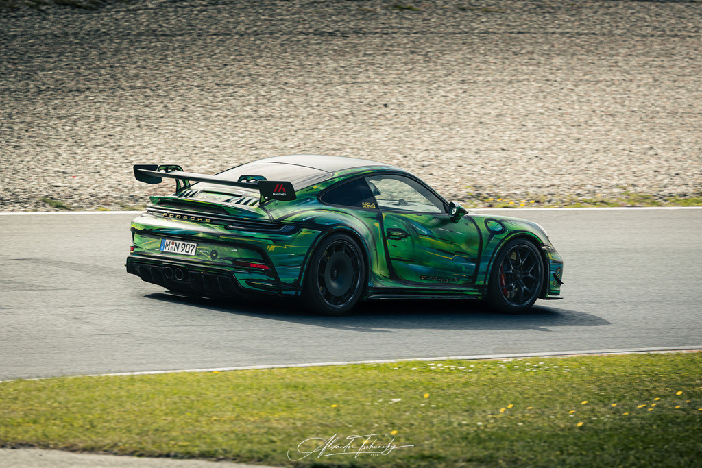 R6AT2465 _Alexander Tschuncky | Entdecken Sie die faszinierende Welt von Alexander Tschuncky Arts: Kreative Fotografie, atemberaubende Automobilkunst und hochwertiger Bilderdruck. Lassen Sie sich inspirieren! - Realisiert mit Pictrs.com