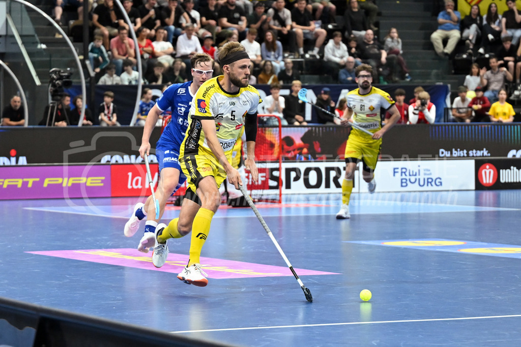 Zug United - HC Rychenberg - 25. April 2026 | Johan Larsson (#5 HC Rychenberg Winterthur) am L-UPL Superfinal-Spiel zwischen Zug United und HC Rychenberg am 25. April 2026 in der BCF Arena, Fribourg, Schweiz.Bild: Sportfotografie Markus Aeschimann | www.markus-aeschimann.ch - Realisiert mit Pictrs.com