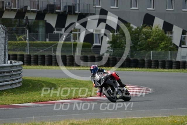 2024_07_06_PBK_31689 | Sportfotografie; SlowMotion; Video; Rennstrecke; Hafeneger; Speer; Racing; RSE; BMW; CBO; Trackday; Motorsportarena; Hockenheimring; Brno; Most; Barcelona; Valencia