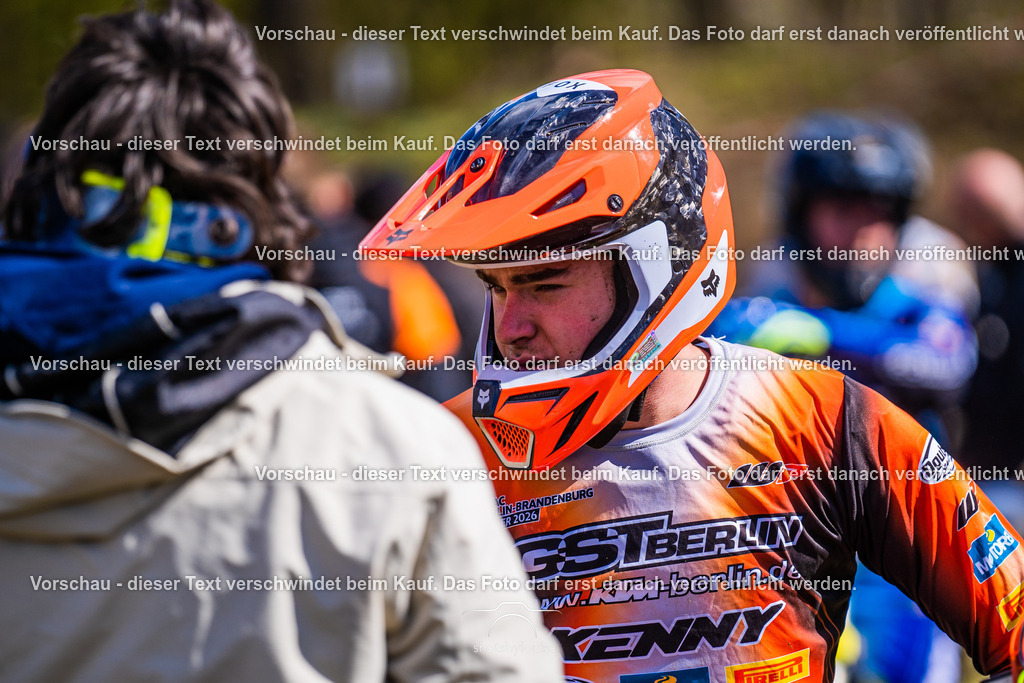 20260406_MSCHänchen-9563 | Sportfotografin aus Berlin-Brandenburg mit Fokus auf Motocross. Ich halte deine sportliche Leistung und echte Emotionen auf und neben der Strecke professionell fest. Entdecke die Fotos von deinem Rennen und bestelle sie direkt hier im Shop.