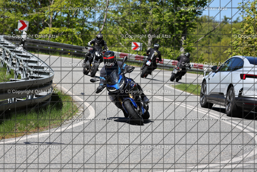 IMG_9603 | Fotograf am Kyffhäuser. Onkel Atze. Kyffhäuser Rennstrecke. Café36. Motorsportfotografie. - Realisiert mit Pictrs.com