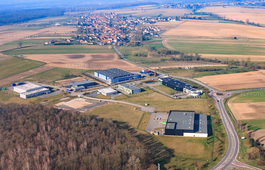Vue aérienne: Zone commerciale Parc Economique de la Sauer avec comepack Sarl m UKAL TECH et Rothelec à Eschbach dans le département Bas Rhin, France – .Photo: IMG_62791.jpg prise le 09/03/2014 par Werner Riehm/FLY-FOTO.eu – Résolution de l'original: 4452 x 2856 px – Reusable Logistics | comepack GmbH – UKAL-TECH.FR/ – Radiateur à inertie - Chauffage électrique | Rothelec